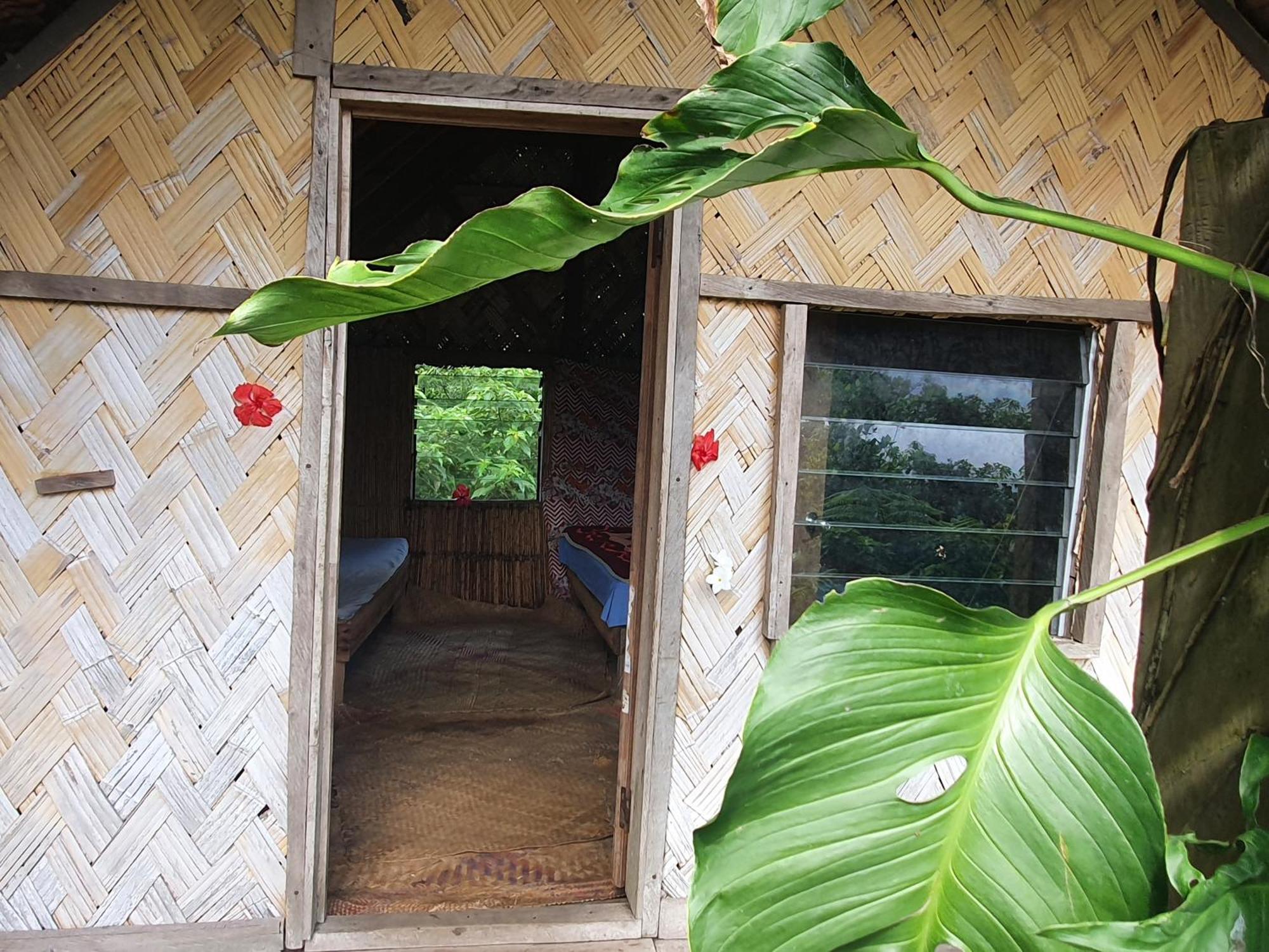Island Paradise Bungalows Lenkuru Extérieur photo